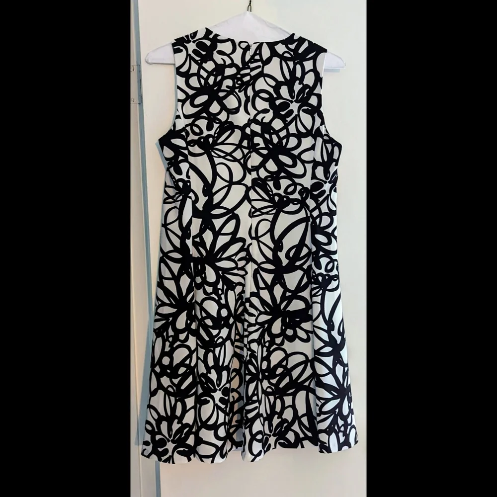 DKNY Fit & Flare Sleeves Dress - Picture 4 of 4